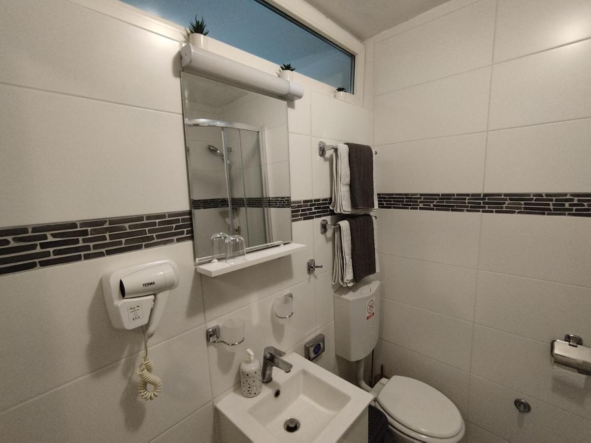 Studio Apartment Tim ซาเกร็บ ภายนอก รูปภาพ