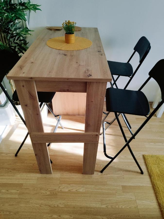 Studio Apartment Tim ซาเกร็บ ภายนอก รูปภาพ