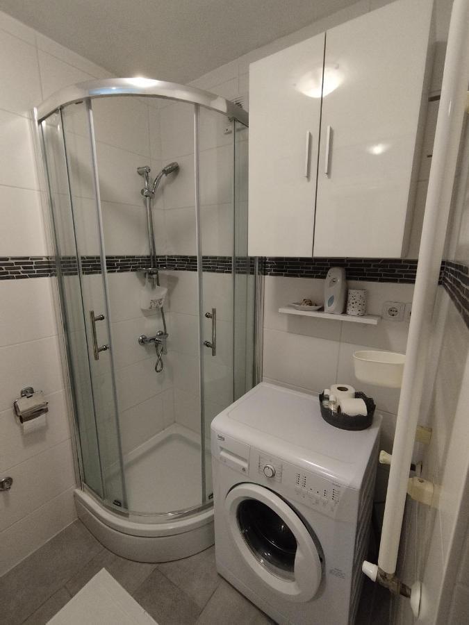 Studio Apartment Tim ซาเกร็บ ภายนอก รูปภาพ